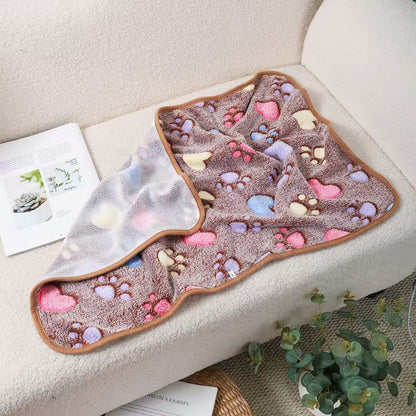 Manufacturer's Ready-Made Cat and Dog Mats, Blankets, Flannel Blankets, Four-Season Blankets, Pet Comfort and Warmth, Autumn and Winter Coral Velvet