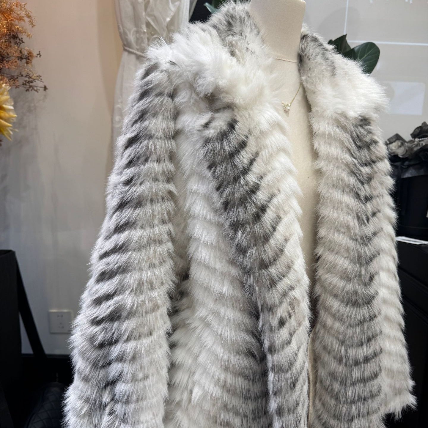 Women's Gradient Faux Mink Fur Coat