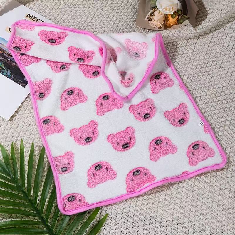 Manufacturer's Ready-Made Cat and Dog Mats, Blankets, Flannel Blankets, Four-Season Blankets, Pet Comfort and Warmth, Autumn and Winter Coral Velvet