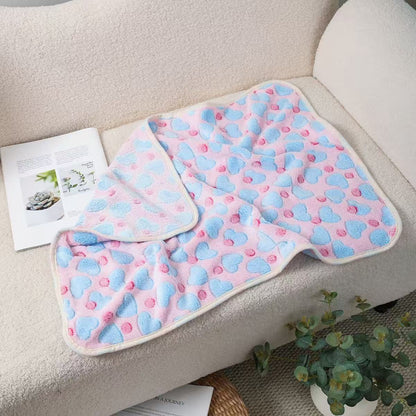 Manufacturer's Ready-Made Cat and Dog Mats, Blankets, Flannel Blankets, Four-Season Blankets, Pet Comfort and Warmth, Autumn and Winter Coral Velvet