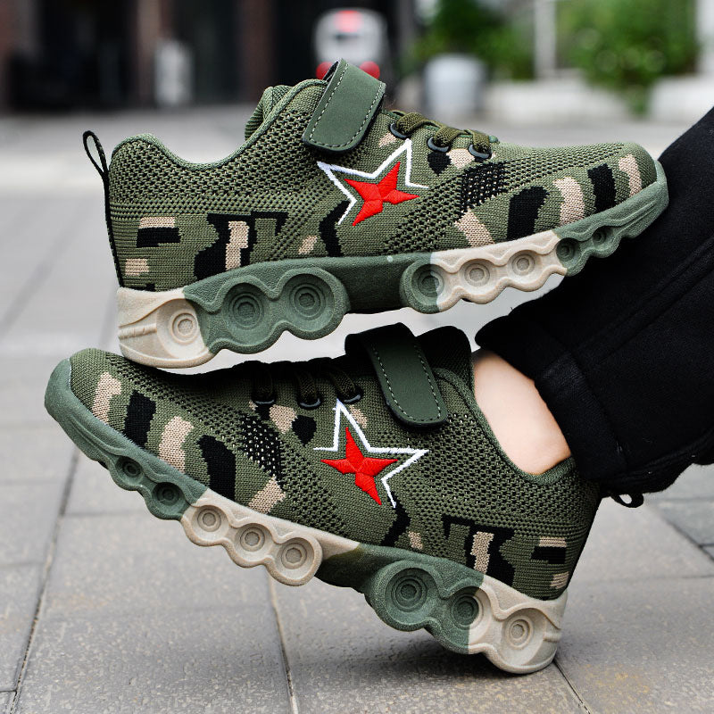 Children's athletic shoes