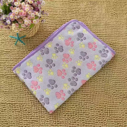 Manufacturer's Ready-Made Cat and Dog Mats, Blankets, Flannel Blankets, Four-Season Blankets, Pet Comfort and Warmth, Autumn and Winter Coral Velvet