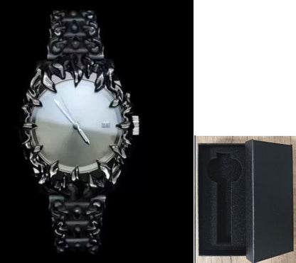 Retro Claw Design Quartz Watch