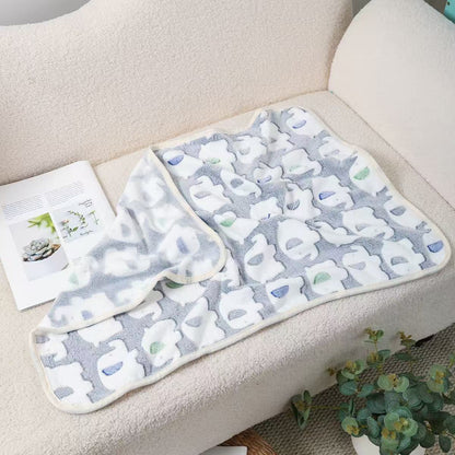 Manufacturer's Ready-Made Cat and Dog Mats, Blankets, Flannel Blankets, Four-Season Blankets, Pet Comfort and Warmth, Autumn and Winter Coral Velvet