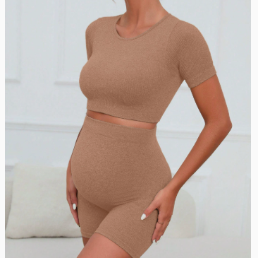 Pregnant woman yoga suit