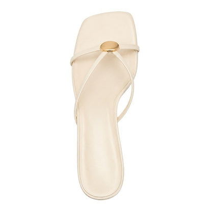 High-heeled flip-flops
