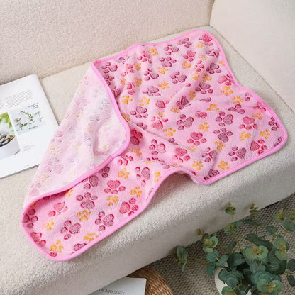 Manufacturer's Ready-Made Cat and Dog Mats, Blankets, Flannel Blankets, Four-Season Blankets, Pet Comfort and Warmth, Autumn and Winter Coral Velvet